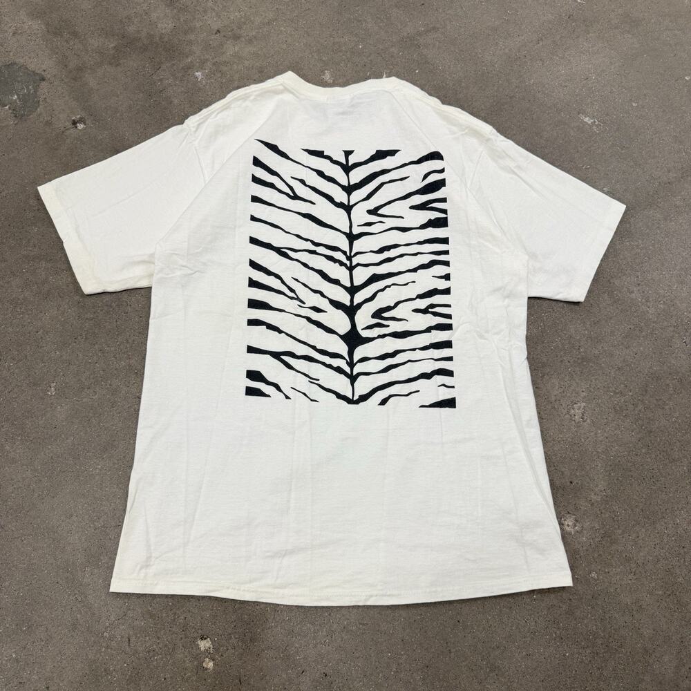 Vintage Y2K ULTA Zebra Print White T Shirt Large Men